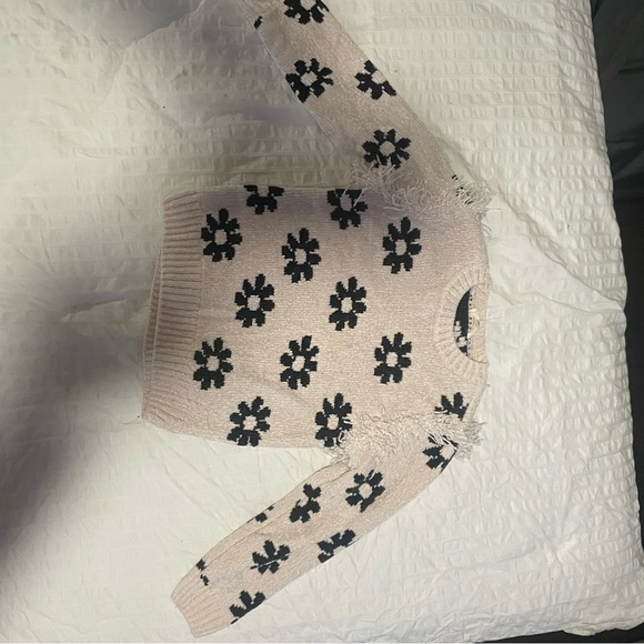 Floral Pattern Beige Sweater - Picture 1 of 2